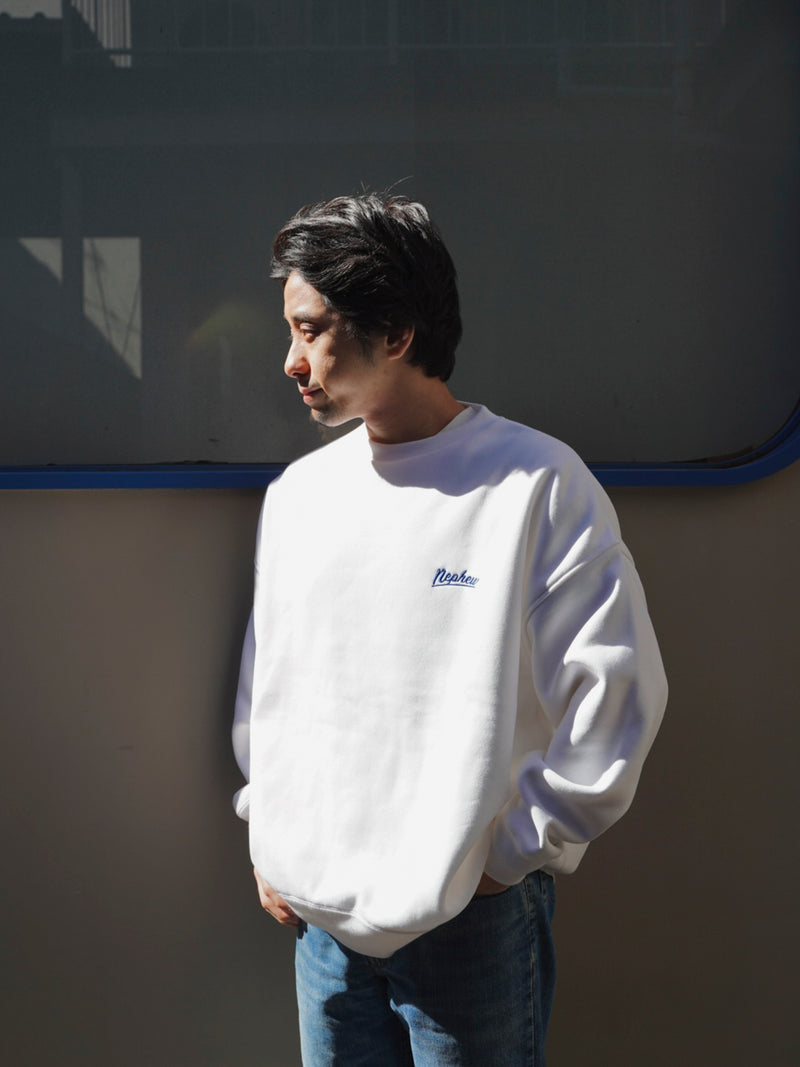 nephew 刺繍スウェット /ホワイト – & Supply