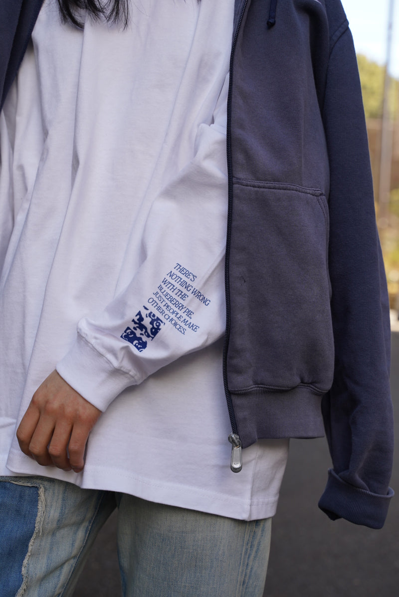 "Nothing wrong with the blueberry pie!" Long sleeve t-shirt