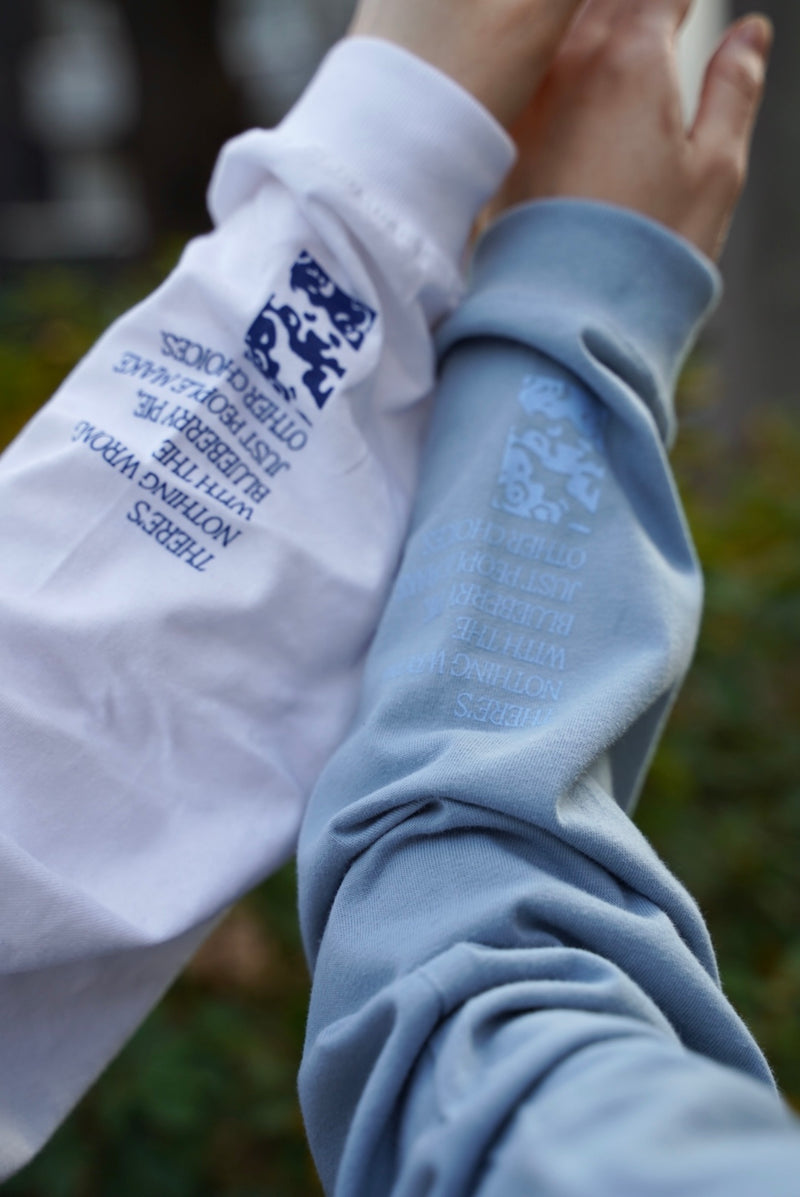 "Nothing wrong with the blueberry pie!" Long sleeve t-shirt