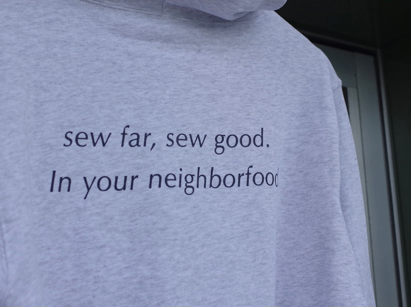 sew far, sew good フーディー - Gray